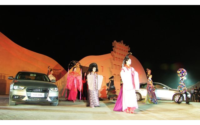 敦煌飞天歌舞宴在敦煌会议活动当中的应用