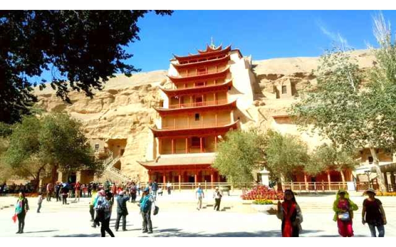 关于调整莫高窟旅游开放政策的公告